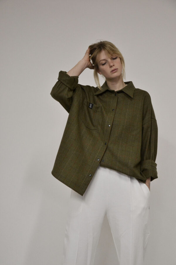 Wool shirt